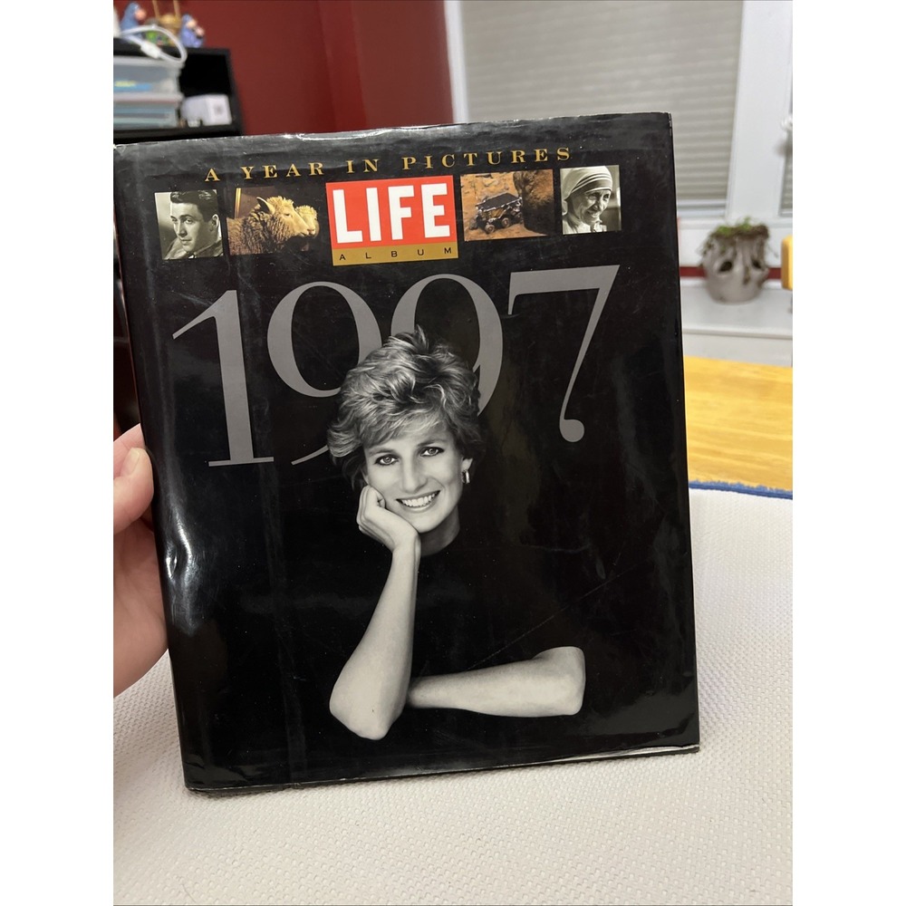 Life Album 1997 : Pictures of the Year by Time-Life Editors (1999, Hardcover)